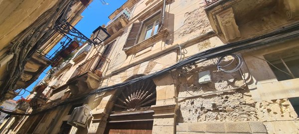 appartamento in vendita a Siracusa in zona Isola Ortigia