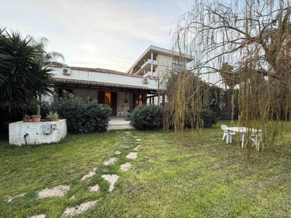 casa indipendente in vendita a Siracusa in zona Scala Greca