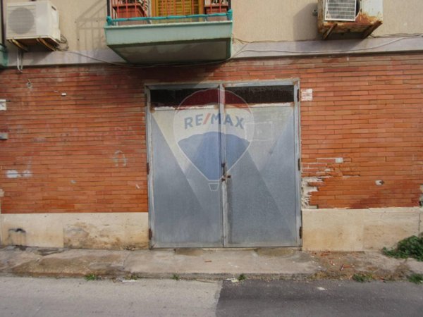 locale di sgombero in vendita a Siracusa in zona Grottasanta