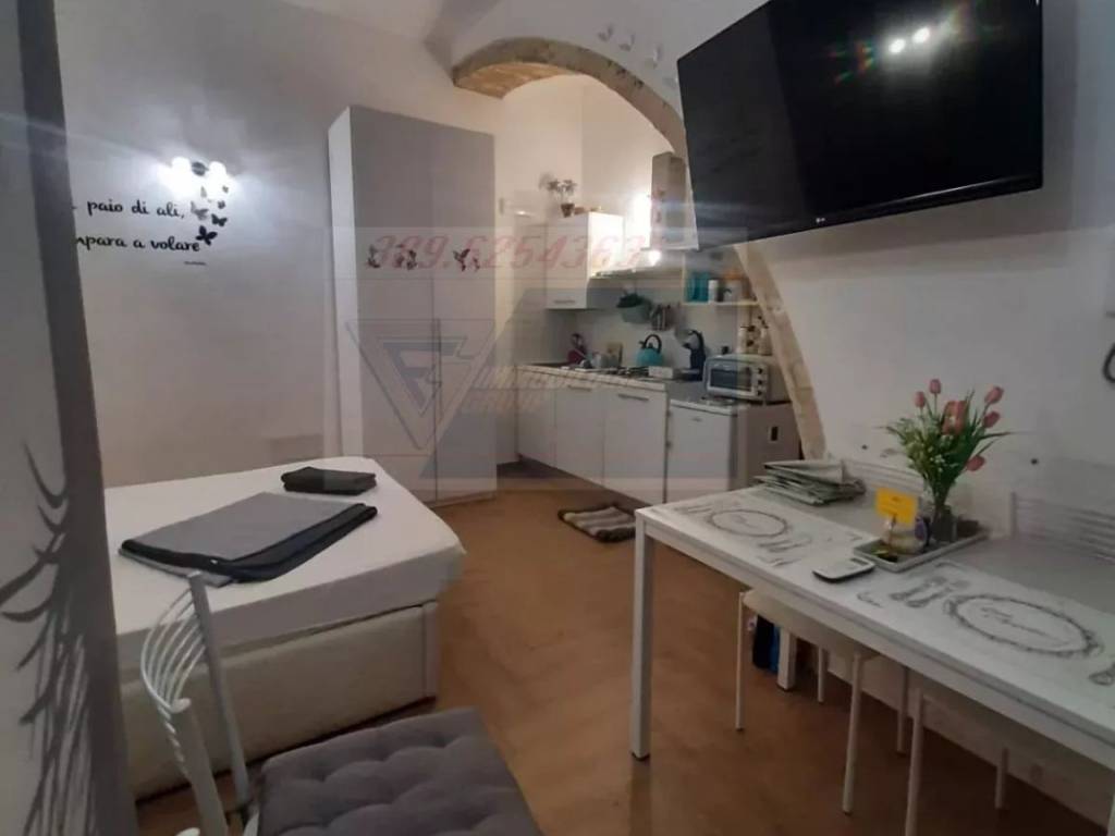 intera palazzina in vendita a Siracusa in zona Isola Ortigia