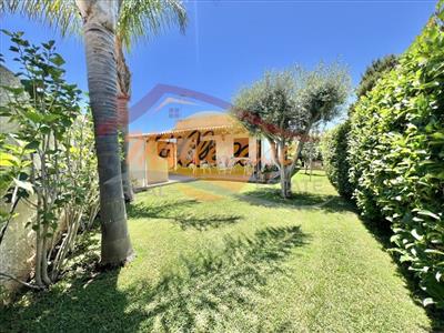 casa indipendente in vendita a Siracusa in zona Fontane Bianche