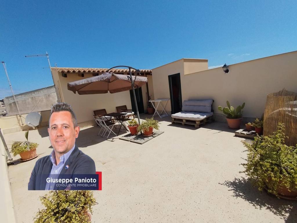 appartamento in vendita a Siracusa in zona Isola Ortigia