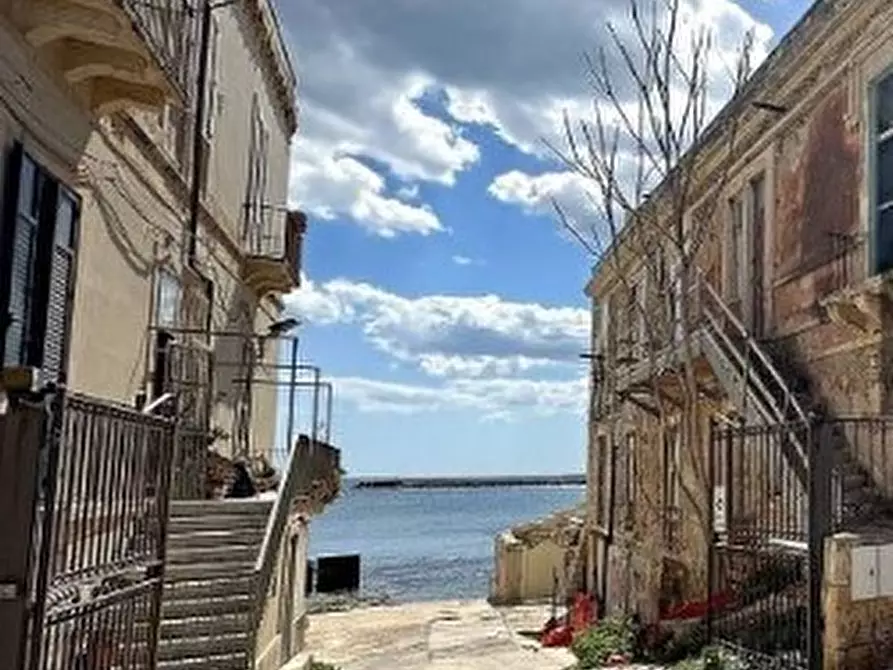 casa indipendente in vendita a Siracusa in zona Borgata