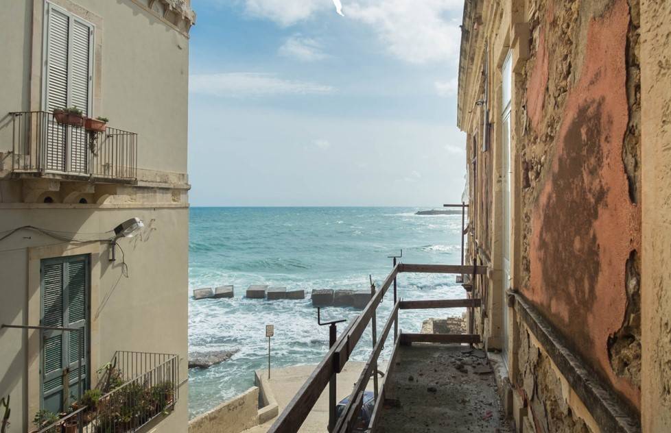 casa indipendente in vendita a Siracusa in zona Borgata