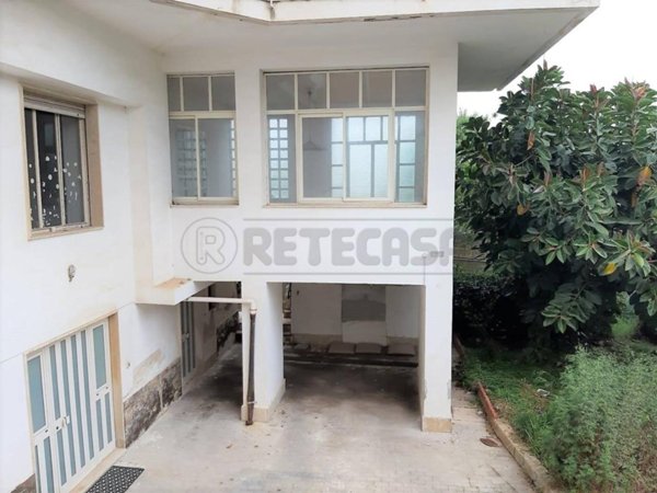 casa indipendente in vendita a Siracusa in zona Grottasanta
