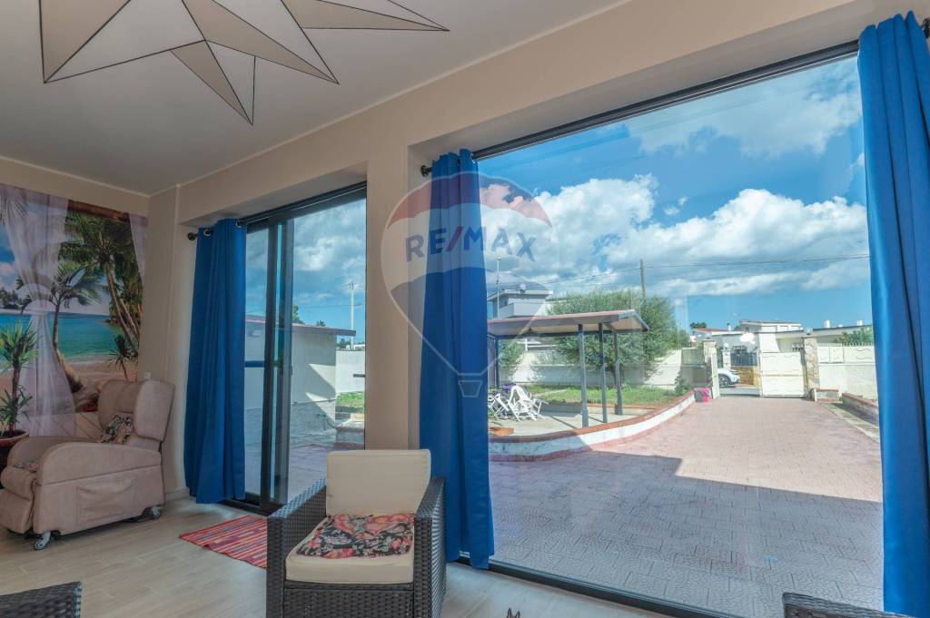 casa indipendente in vendita a Siracusa in zona Isola / Plemmirio