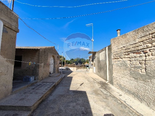 casa indipendente in vendita a Siracusa in zona Isola / Plemmirio