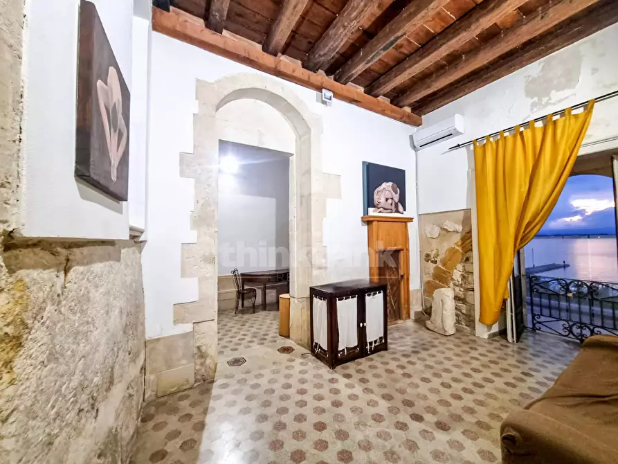 casa semindipendente in vendita a Siracusa in zona Isola Ortigia
