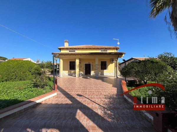 casa indipendente in vendita a Siracusa in zona Isola / Plemmirio