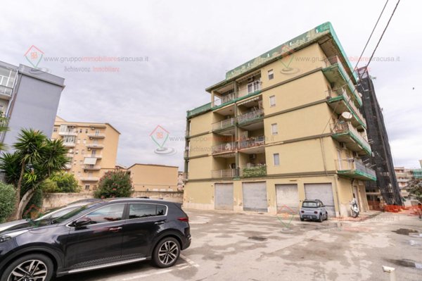 appartamento in vendita a Siracusa in zona Grottasanta