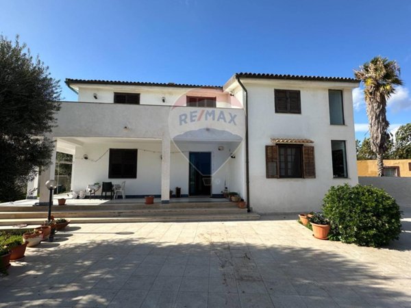 casa indipendente in vendita a Siracusa in zona Isola / Plemmirio