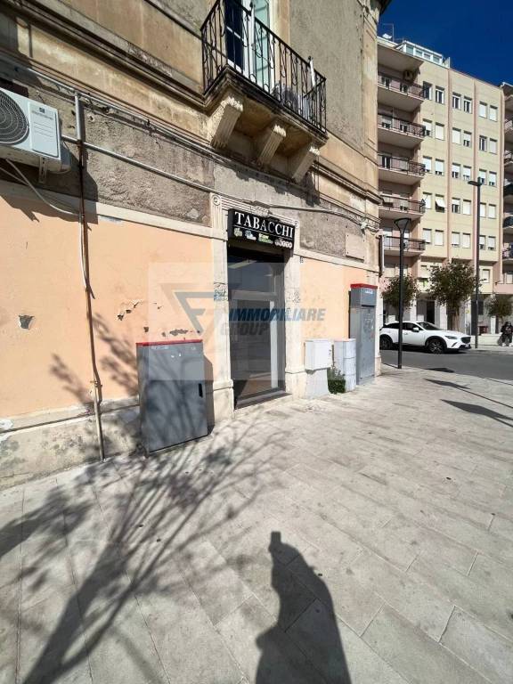 negozio in vendita a Siracusa in zona Borgata