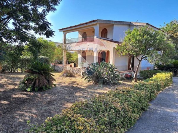casa indipendente in vendita a Siracusa in zona Arenella