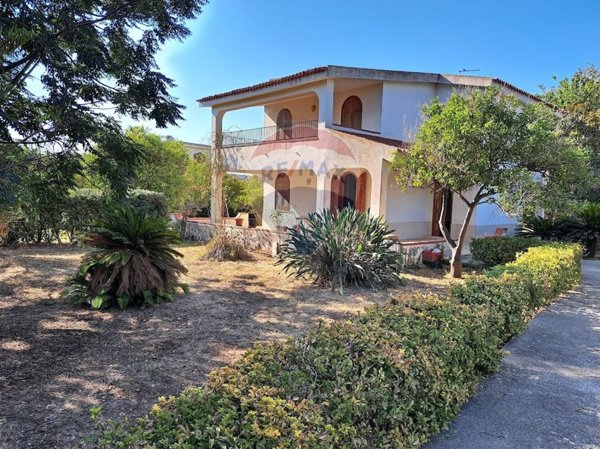 casa indipendente in vendita a Siracusa in zona Arenella