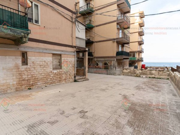 appartamento in vendita a Siracusa in zona Grottasanta