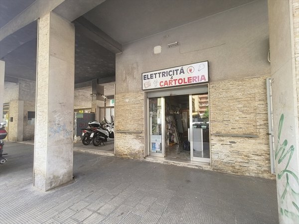 locale commerciale in vendita a Siracusa