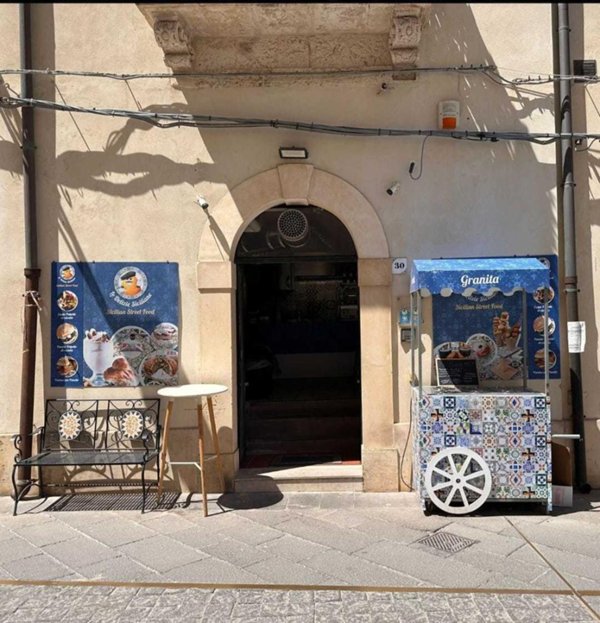 appartamento in vendita a Siracusa in zona Isola Ortigia