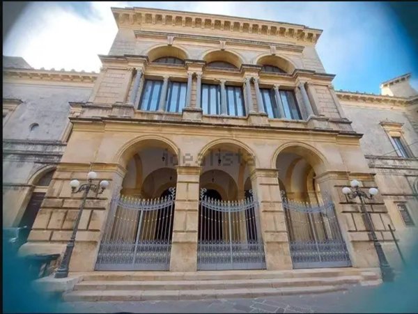 appartamento in vendita a Siracusa in zona Isola Ortigia