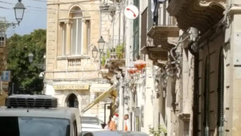 negozio in vendita a Siracusa in zona Isola Ortigia
