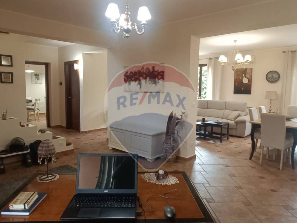 casa indipendente in vendita a Siracusa in zona Belvedere