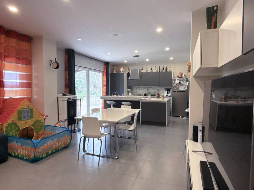 casa indipendente in vendita a Siracusa in zona Targia