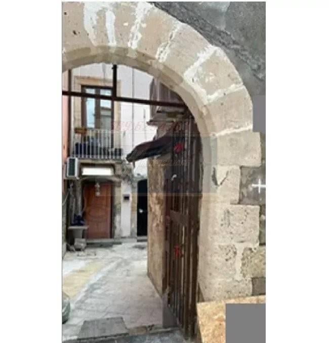 appartamento in vendita a Siracusa in zona Isola Ortigia