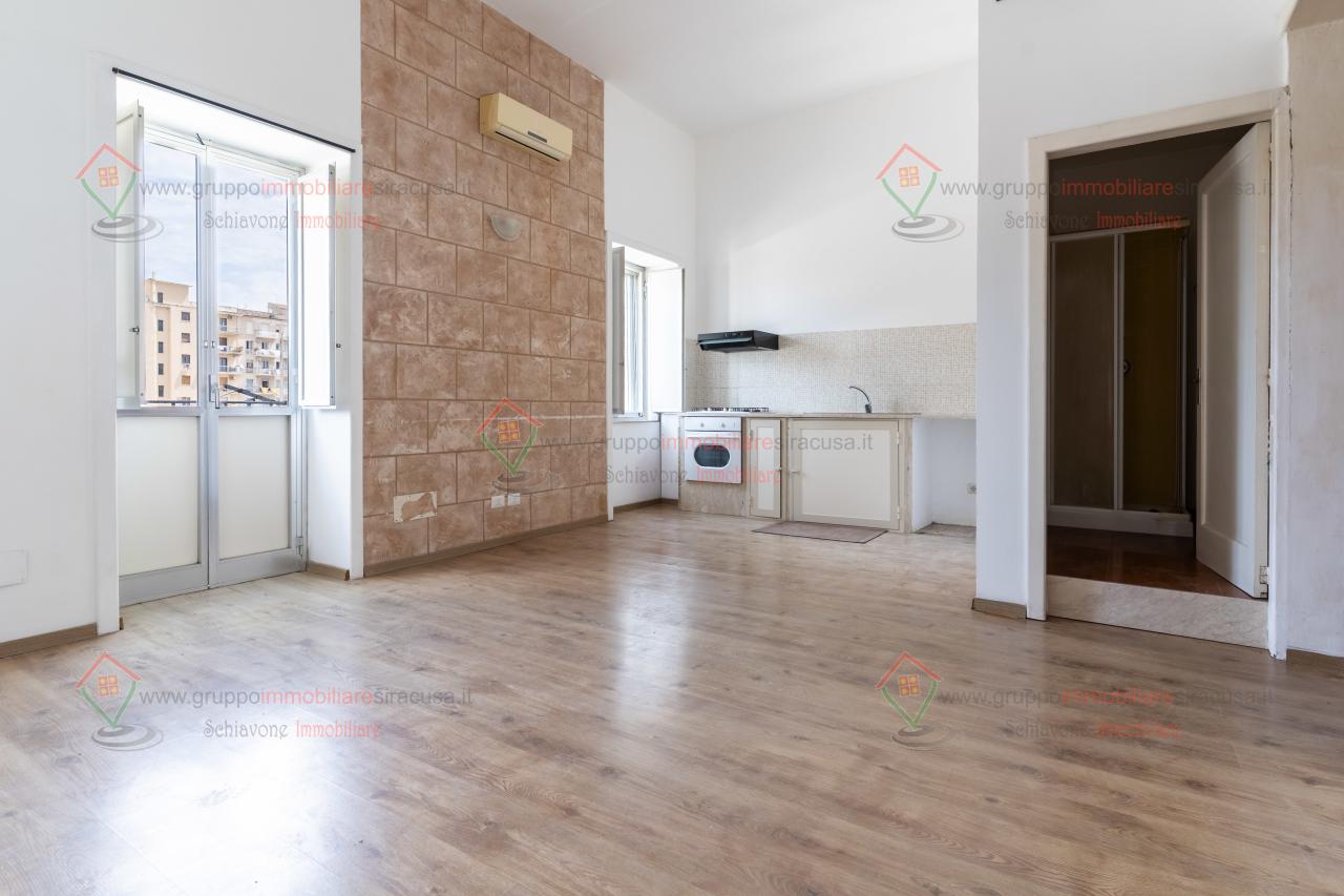 appartamento in vendita a Siracusa in zona Borgata
