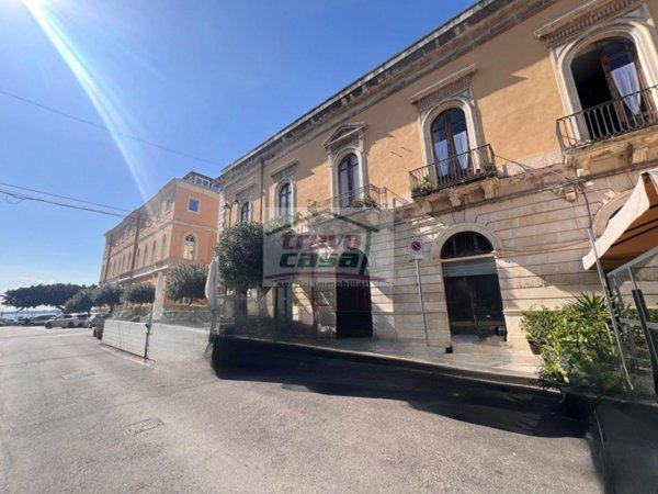 appartamento in vendita a Siracusa in zona Isola Ortigia