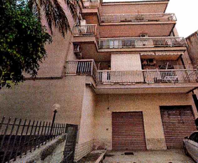 negozio in vendita a Siracusa in zona Grottasanta