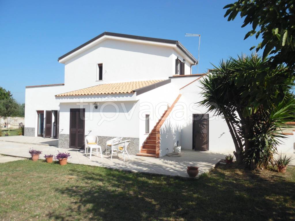 casa indipendente in vendita a Siracusa in zona Arenella