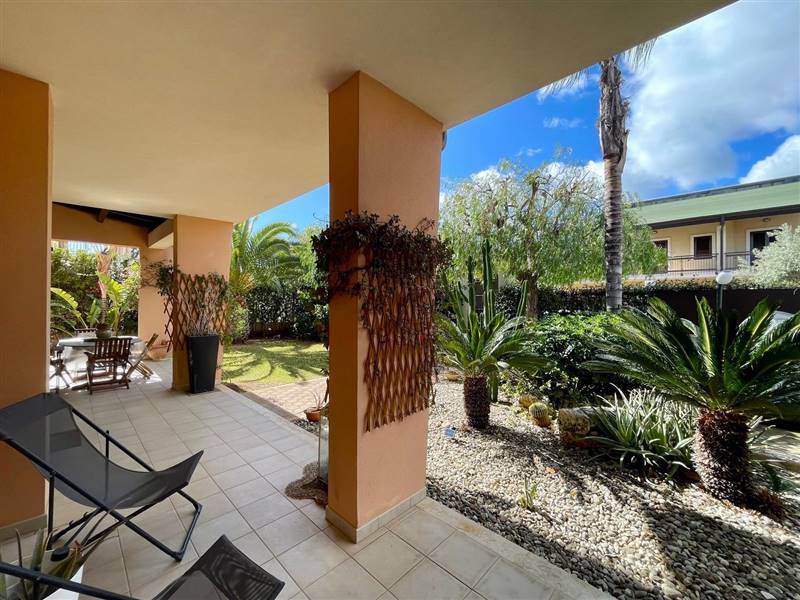 casa indipendente in vendita a Siracusa in zona Scala Greca