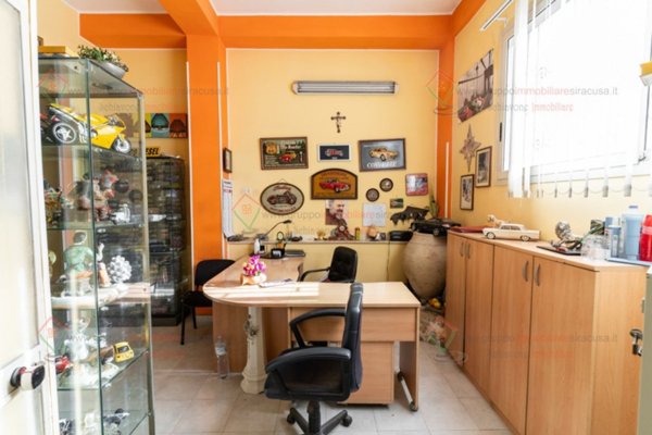 negozio in vendita a Siracusa