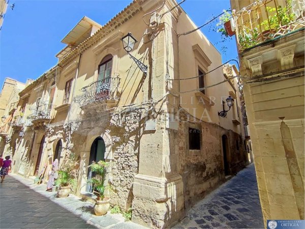 appartamento in vendita a Siracusa in zona Centro Città