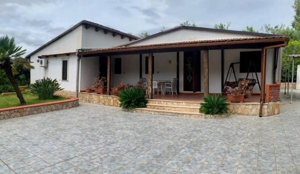 casa indipendente in vendita a Siracusa in zona Fontane Bianche