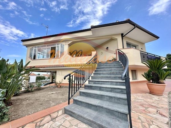 casa indipendente in vendita a Siracusa in zona Belvedere