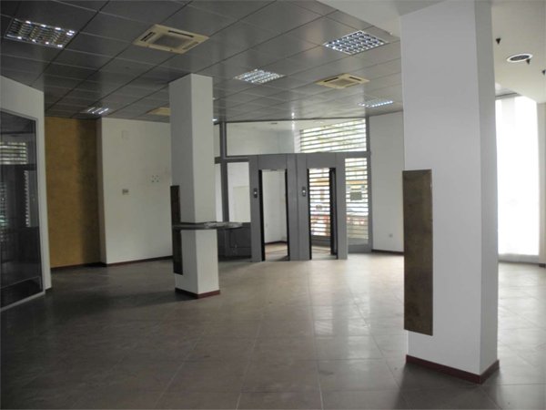 locale commerciale in vendita a Siracusa in zona Centro Città