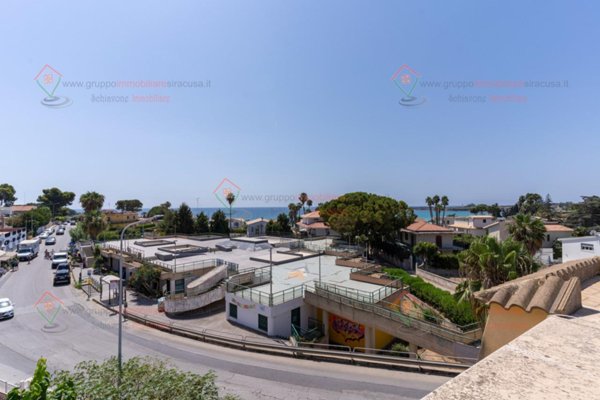 casa indipendente in vendita a Siracusa in zona Fontane Bianche