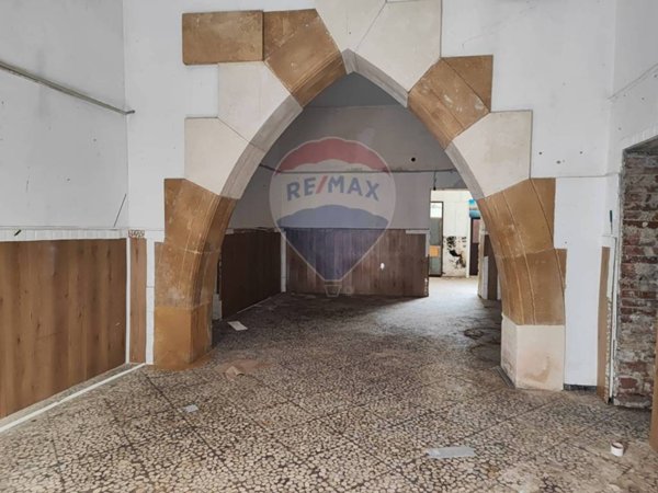 negozio in vendita a Siracusa in zona Centro Città