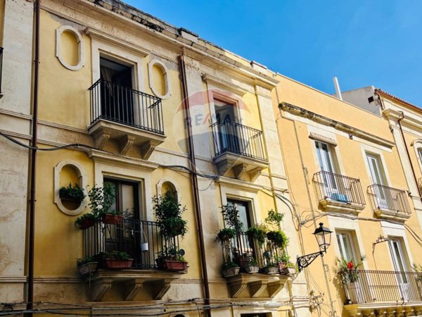 appartamento in vendita a Siracusa in zona Isola Ortigia