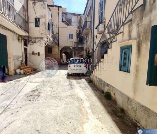 appartamento in vendita a Siracusa in zona Isola Ortigia