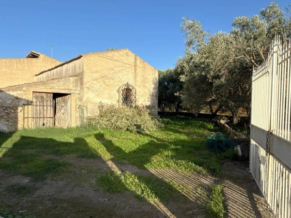 casa indipendente in vendita a Siracusa in zona Isola / Plemmirio