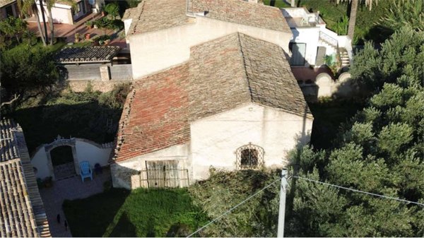 casa indipendente in vendita a Siracusa in zona Isola / Plemmirio