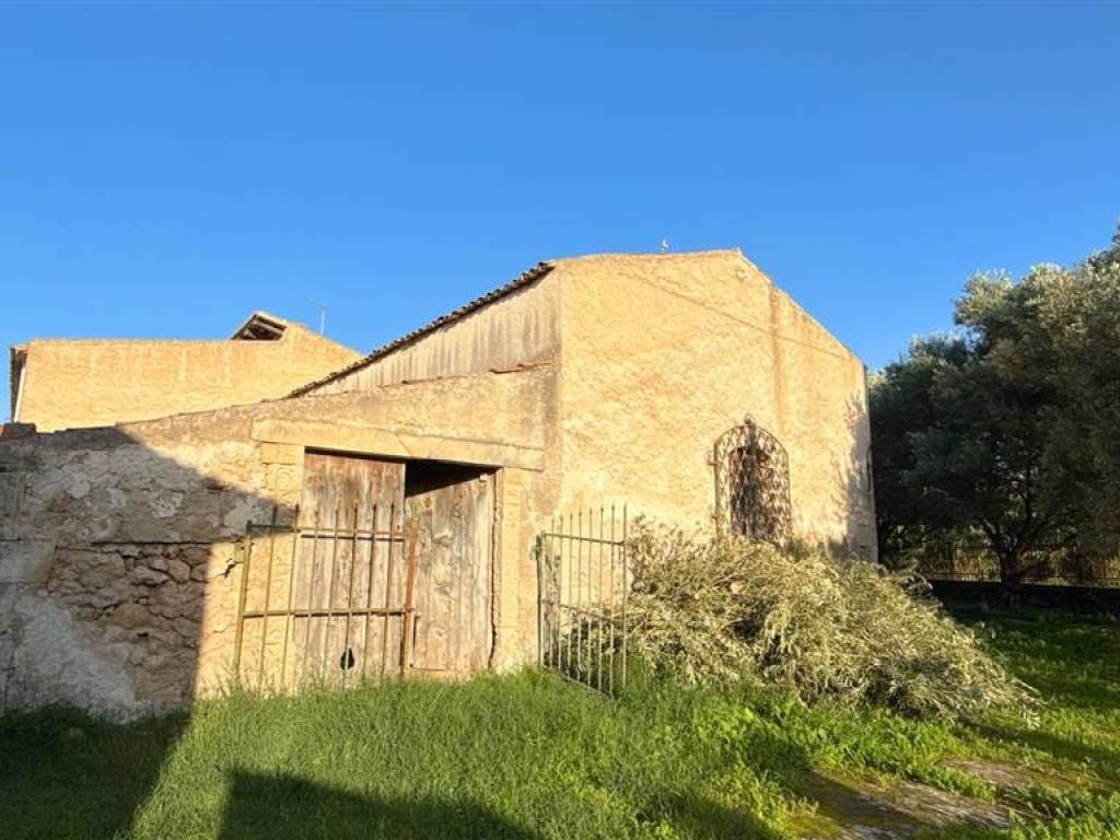 casa indipendente in vendita a Siracusa in zona Isola / Plemmirio