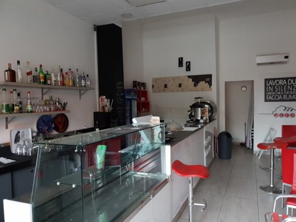locale commerciale in vendita a Siracusa in zona Centro Città