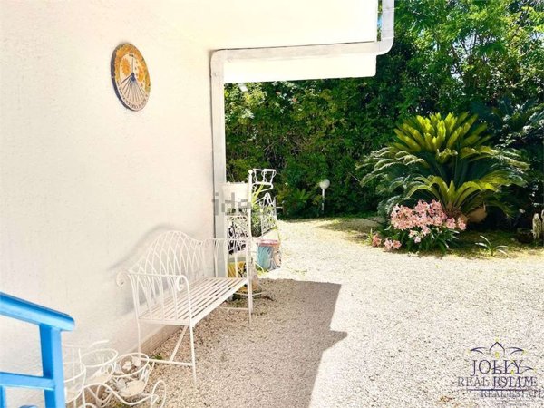 casa indipendente in vendita a Siracusa in zona Fontane Bianche