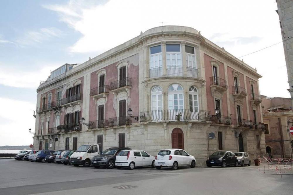 appartamento in vendita a Siracusa in zona Centro Città