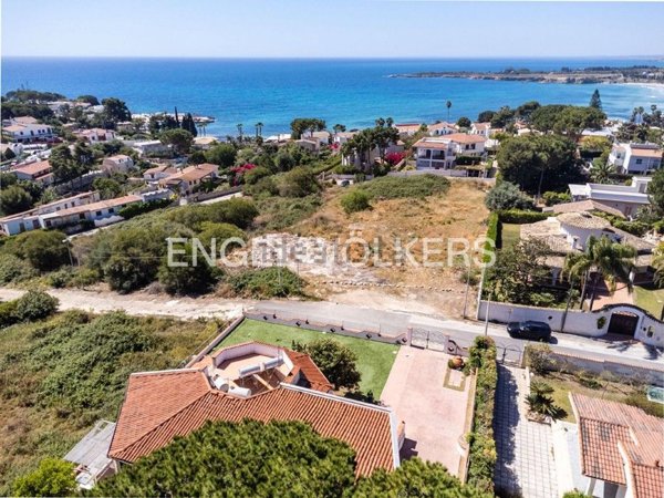 casa indipendente in vendita a Siracusa in zona Fontane Bianche