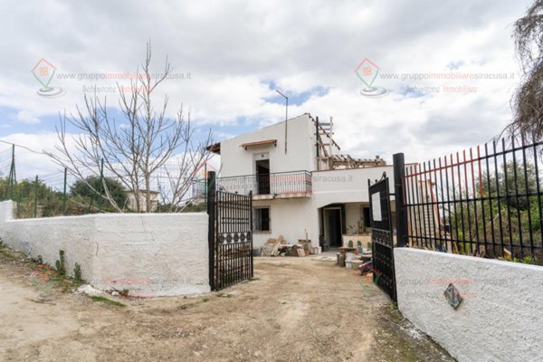 casa indipendente in vendita a Siracusa
