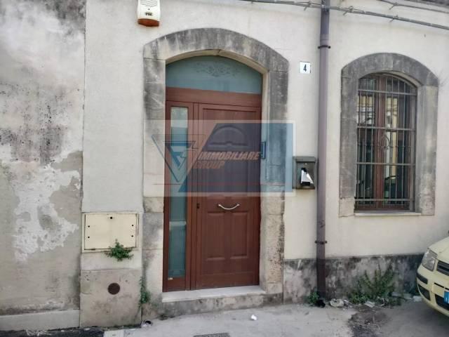casa indipendente in vendita a Siracusa in zona Borgata