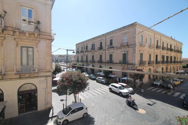 appartamento in vendita a Siracusa in zona Centro Città